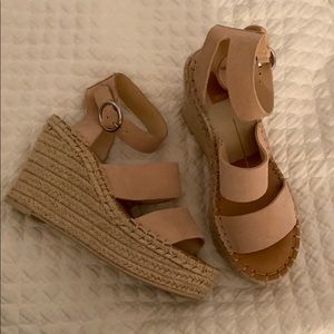 Dolce Vita Size 7 nude espadrille wedge